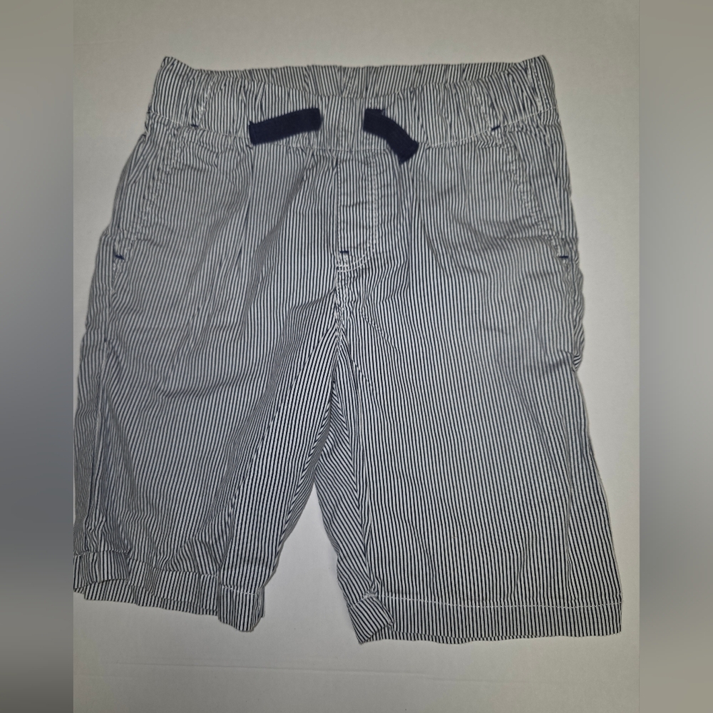 H&M Kids Bue and White Striped Shorts Size 6-8